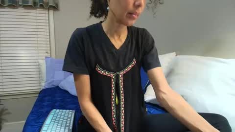 wishlist on bio online show from November 22, 12:42 am