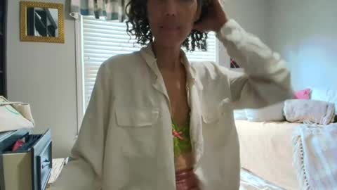 wishlist on bio online show from July 20, 10:23 pm