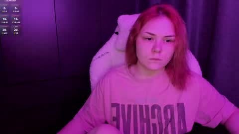 Snapshot of alli_zi chatting on July 2, 6:36 pm Blair online show from July 2, 6:36 pm