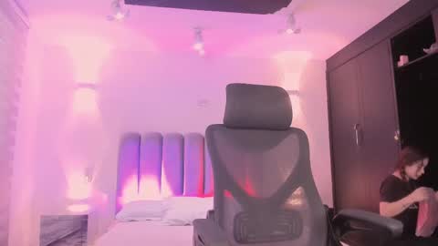 Snapshot of allicelover chatting on November 21, 12:04 pm ALLICE online show from November 21, 12:04 pm