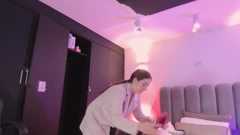 Snapshot of allicelover chatting on December 3, 11:41 am ALLICE online show from December 3, 11:41 am