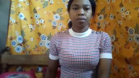 alliciax632770q online show from April 23, 5:52 am