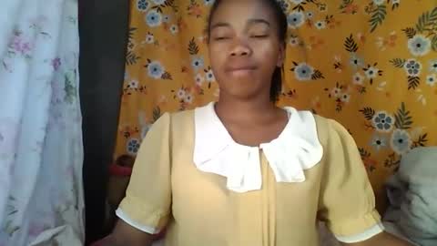 alliciax632770q online show from May 4, 11:39 am