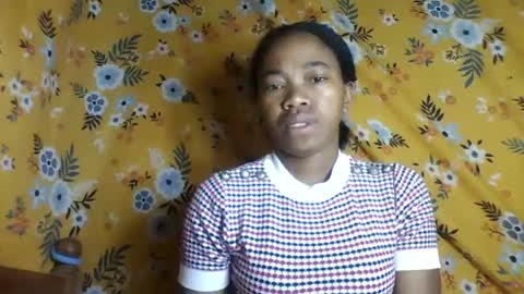 alliciax632770q online show from July 13, 11:40 pm