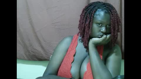 Allie online show from September 28, 10:48 pm