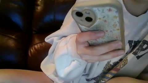 alliebearx online show from November 2, 4:31 pm