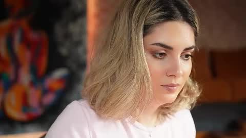 Allie online show from January 12, 11:37 am