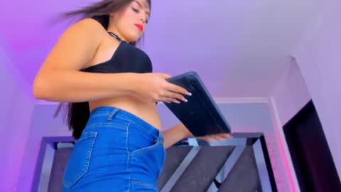 Snapshot of allijadid chatting on January 31, 10:52 am online show from January 31, 10:52 am