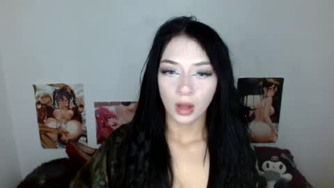 Snapshot of allison___taylor chatting on August 3, 5:50 am allison___taylor online show from August 3, 5:50 am