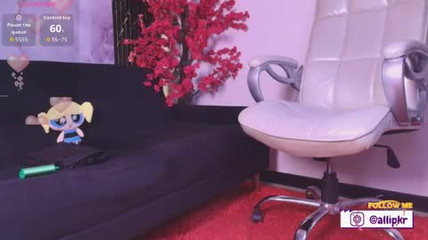 allison_parker1_ online show from June 8, 12:16 pm