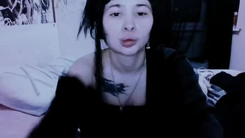 Alis online show from June 13, 7:01 pm