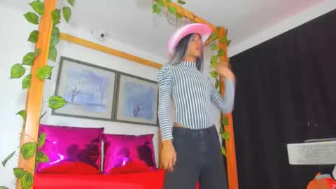  Alisson  online show from November 28, 4:15 am