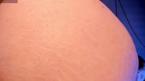 Snapshot of allisonrogersx chatting on February 19, 10:12 am Allison Rogers online show from February 19, 10:12 am