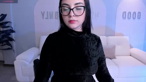 Snapshot of allisonrogersx chatting on March 1, 7:15 pm Allison Rogers online show from March 1, 7:15 pm