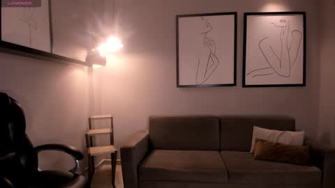 Snapshot of allisonrogersx chatting on November 12, 2:12 am Allison Rogers online show from November 12, 2:12 am