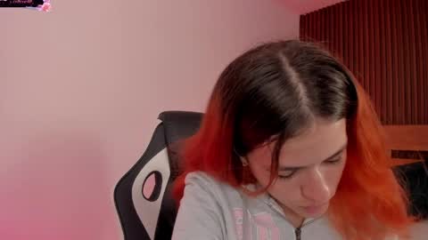 A L L I S S online show from May 21, 9:22 pm