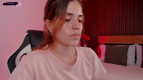 A L L I S S online show from June 12, 9:03 pm