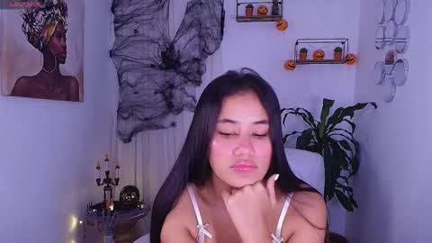 Snapshot of allisxxnn_fox chatting on October 17, 1:14 pm Allisxn Fox online show from October 17, 1:14 pm