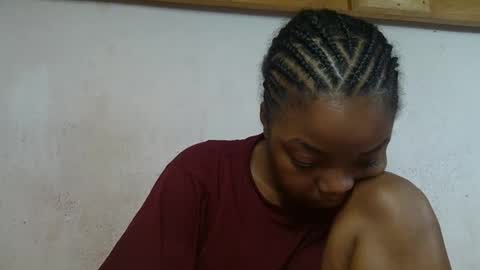 Snapshot of allizida01 chatting on February 5, 7:46 am allizida01 online show from February 5, 7:46 am