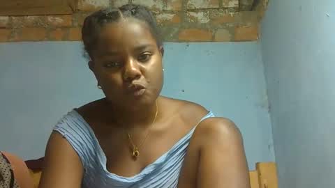 Snapshot of allizida01 chatting on February 8, 4:21 pm allizida01 online show from February 8, 4:21 pm