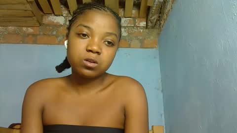 Snapshot of allizida01 chatting on February 18, 6:26 pm allizida01 online show from February 18, 6:26 pm