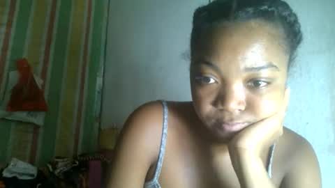 Snapshot of allizida01 chatting on May 12, 5:32 pm allizida01 online show from May 12, 5:32 pm