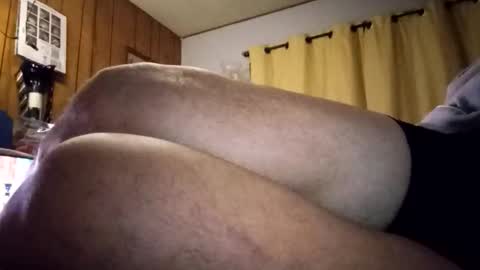 allofme11111119 online show from January 18, 8:40 am