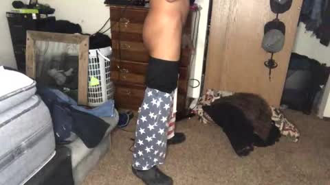 Snapshot of allthewayup10 chatting on January 4, 12:49 pm allthewayup10 online show from January 4, 12:49 pm