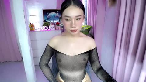 Snapshot of alluring_mj chatting on June 18, 1:06 am mj online show from June 18, 1:06 am