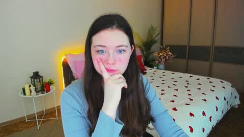 Snapshot of alluringeyess chatting on April 2, 4:48 pm alluringeyess online show from April 2, 4:48 pm