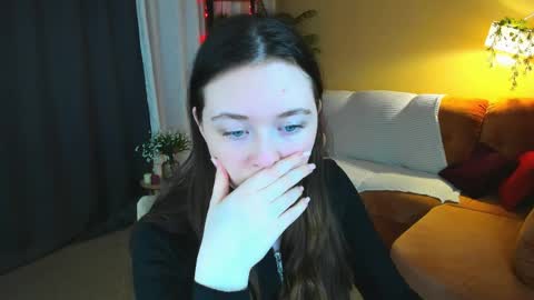 Snapshot of alluringeyess chatting on April 23, 4:42 pm alluringeyess online show from April 23, 4:42 pm