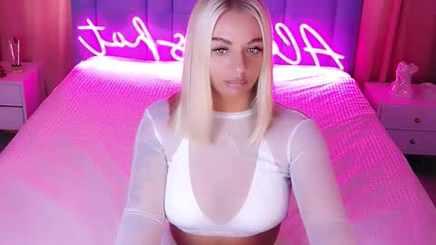 AlwaysHot online show from September 23, 2:14 am