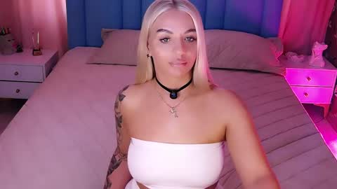 AlwaysHot online show from May 1, 1:54 am