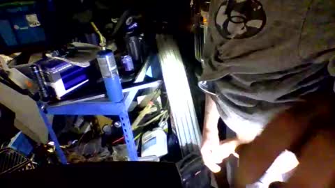 Snapshot of allwolf0323 chatting on December 17, 7:47 am allwolf0323 online show from December 17, 7:47 am