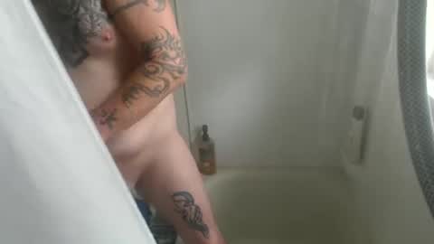 allwolf0323 online show from May 19, 7:09 pm