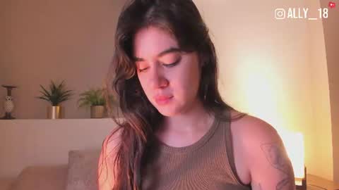 Snapshot of ally_addams chatting on June 24, 3:38 am Ally online show from June 24, 3:38 am