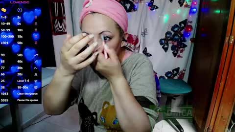 Lina online show from April 28, 2:55 pm