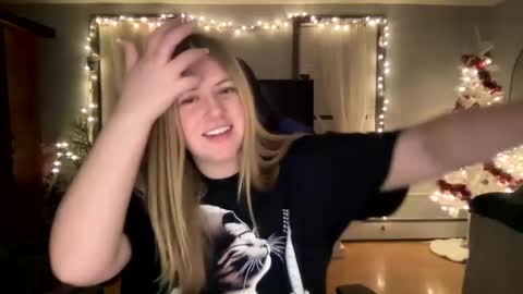 Snapshot of allyanalangel chatting on January 24, 5:10 am allyanalangel online show from January 24, 5:10 am