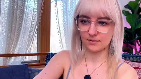 Ally Elliot online show from February 10, 3:38 pm