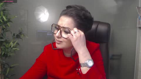 Snapshot of allyiah chatting on January 18, 1:41 am online show from January 18, 1:41 am