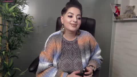 Snapshot of allyiah chatting on February 20, 9:31 pm online show from February 20, 9:31 pm