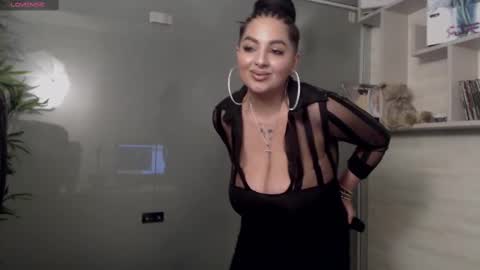 Snapshot of allyiah chatting on March 5, 9:15 pm online show from March 5, 9:15 pm