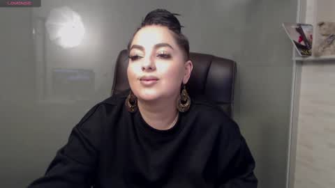 Snapshot of allyiah chatting on March 8, 1:28 am online show from March 8, 1:28 am