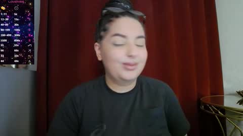 Snapshot of allyiah chatting on October 12, 3:22 pm online show from October 12, 3:22 pm