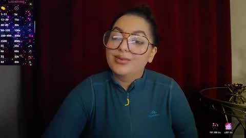 Snapshot of allyiah chatting on November 14, 8:07 pm online show from November 14, 8:07 pm