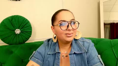 Snapshot of allyiah chatting on July 20, 3:36 pm online show from July 20, 3:36 pm