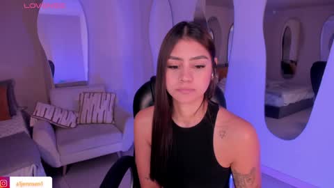 Snapshot of allyjensen chatting on February 1, 1:20 pm Alisson online show from February 1, 1:20 pm