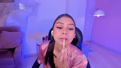 Snapshot of allyjensen chatting on February 12, 12:44 pm Alisson online show from February 12, 12:44 pm