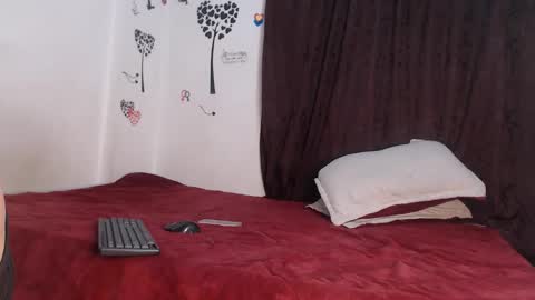 Allyka online show from April 19, 4:01 am