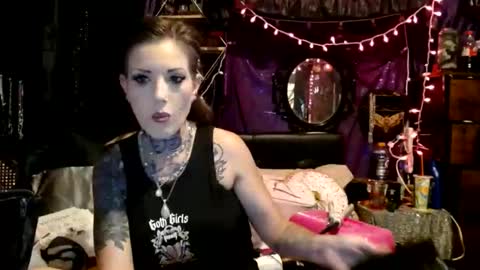allymoon1369 online show from June 8, 10:54 pm
